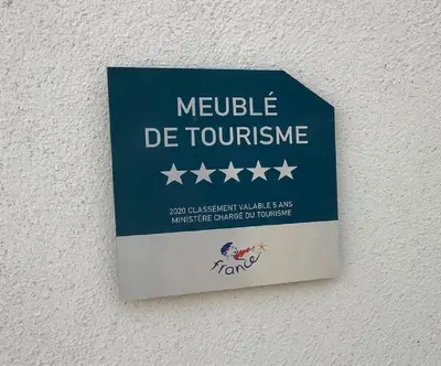 Certificat, récompense, panneau ou autre document affiché dans l'établissement Villa Sunset, un balcon sur l'Uzège