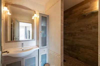 Salle de bains dans l'établissement Maison familiale 50min de paris-Collection Idylliq