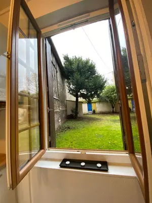 Jardin de l'établissement Studio miroir-arrivée autonome-animal ok