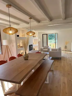 Télévision ou salle de divertissement dans l'établissement Luxury Country House - 6 Bed Room - Jacuzzi, Cinéma 7 Places, Sauna by So Homy