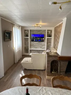 Cuisine ou kitchenette dans l'établissement Maison individuelle, 3chambres, avec parking