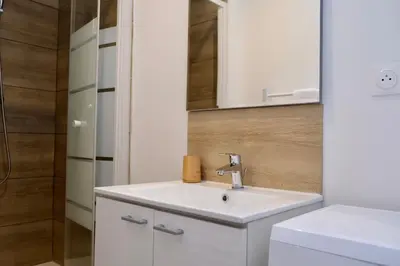 Salle de bains dans l'établissement Studio pratique et cosy Rouen centre