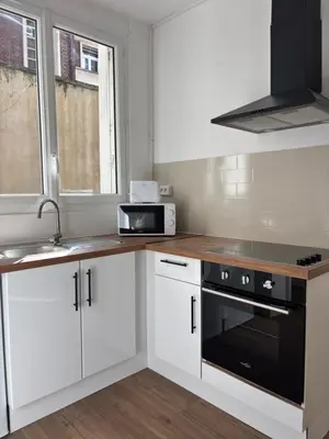 Cuisine ou kitchenette dans l'établissement Le Rive Droite - T2 hypercentre de Rouen