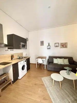 Cuisine ou kitchenette dans l'établissement Charment studio dans le centre ville de Dieppe