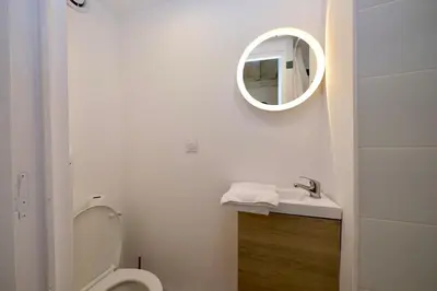 Salle de bains dans l'établissement Duplex atypique et cosy au cœur de Rouen