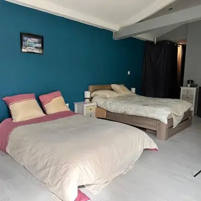 Chambre pour 4 personnes avec SdB privative et jacuzzi