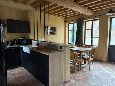 Cuisine ou kitchenette dans l'établissement Le Gîte du Bonheur - Maison normande familiale