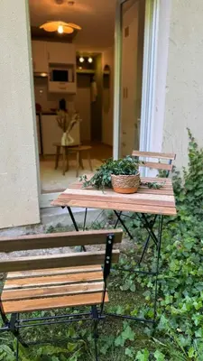 Jardin de l'établissement L'ombelle - Studio vert d'eau avec petit extérieur