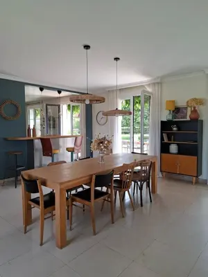 Cuisine ou kitchenette dans l'établissement La Grange des Prés, Chaumière 8 personnes vue Mer!