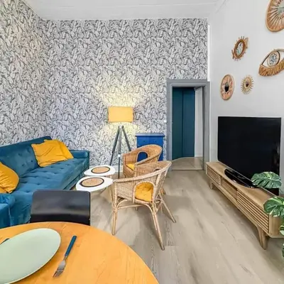 Superbe appartement avec hauteur sous plafond à Poissy en plein centre Ville Ideal professionnels couples et famille