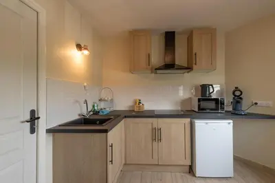 Cuisine ou kitchenette dans l'établissement Le Reflet de Valéry - Proche Plage
