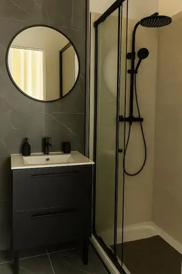 Salle de bains dans l'établissement charmant appartement 4 pers hyper centre, au calme