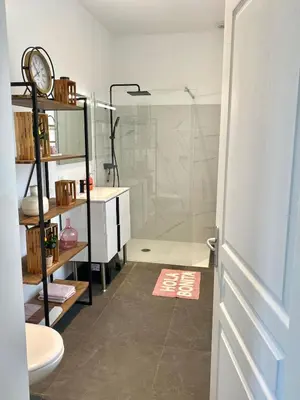 Salle de bains dans l'établissement Prestige House & Spa
