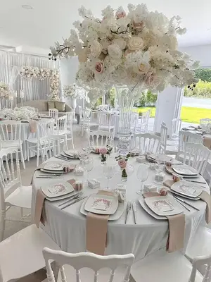 Restaurant ou autre lieu de restauration dans l'établissement Garden Villa Luxury