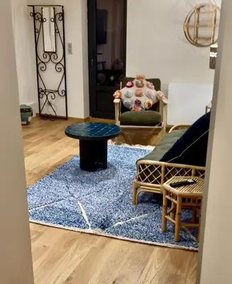 Coin salon dans l'établissement Maison Popeline