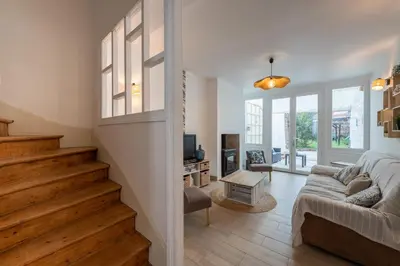 Coin salon dans l'établissement La Bignone - Avec jardin et terrasse