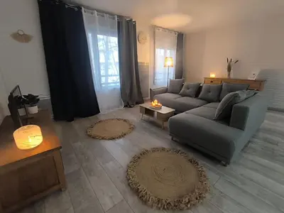 Coin salon dans l'établissement Cosy Jolie T3 - Centre & Parking gratuit