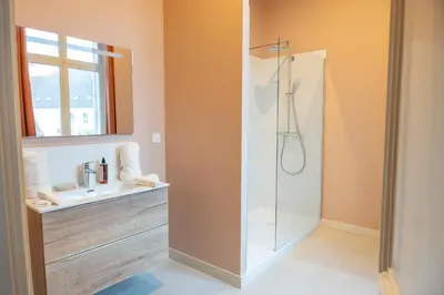 Salle de bains dans l'établissement La Léontine