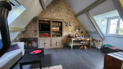 Cuisine ou kitchenette dans l'établissement Le presbytère de Bueil - Gite 8 pers - 5 couchages