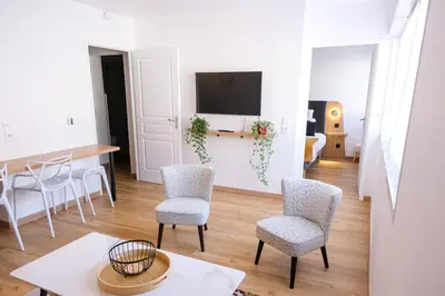 Télévision ou salle de divertissement dans l'établissement Rouen Gare centre Ménage et linge inclus