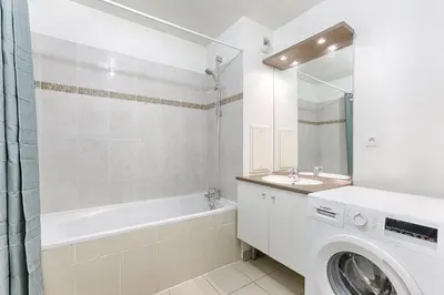 Salle de bains dans l'établissement Venturia - 23 min en train de Paris