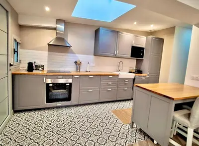 Cuisine ou kitchenette dans l'établissement Villa Carolina - Sea View - Design - Private Terrace