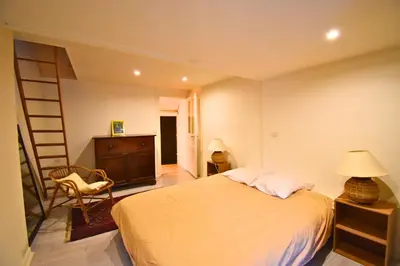 Un ou plusieurs lits dans un hébergement de l'établissement Chambly Green Family House