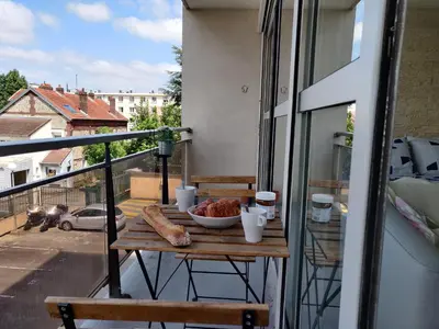 Balcon ou terrasse dans l'établissement Appart'HomeCity - Rouen Grand Prieuré - 1 à 3 chambres