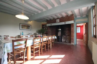 Restaurant ou autre lieu de restauration dans l'établissement Gîte Gîtes de France® - Chemin Faisant