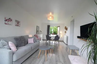Télévision ou salle de divertissement dans l'établissement Gîte Gîtes de France® - La Ferme D'Antan