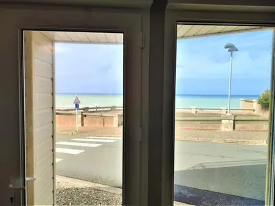 Vue générale sur la mer ou vue sur la mer prise depuis la maison de vacances