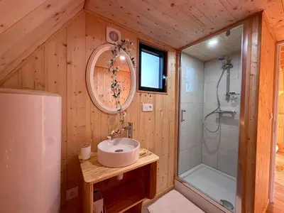 Salle de bains dans l'établissement Tiny house