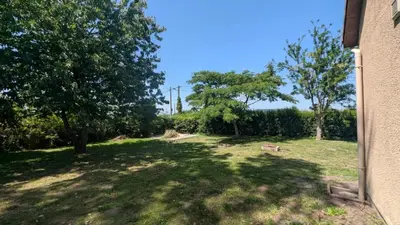 Jardin de l'établissement Gîte l'eucalyptus