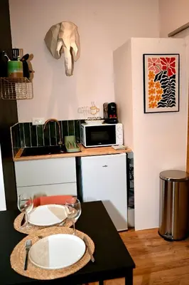 Cuisine ou kitchenette dans l'établissement Nomade City Rouen - Studio Hyper-Centre - 2 personnes