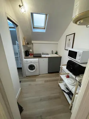 Cuisine ou kitchenette dans l'établissement Cozy, fully equipped apartment - Downtown Rouen - 3 people