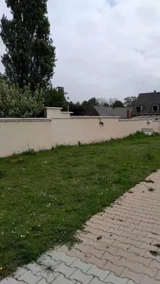 Jardin de l'établissement Escapade & Bien être