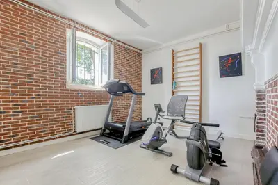 Salle ou équipements de sports de l'établissement Château d'Avesnes - Le Castelet