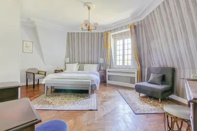 Un ou plusieurs lits dans un hébergement de l'établissement Château d'Avesnes - Le Castelet
