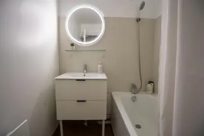 Salle de bains dans l'établissement 5 personnes 50 m2 hyper centre