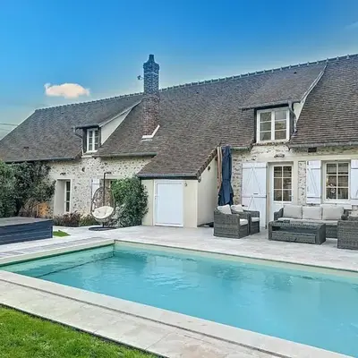 Beautiful longere with pool