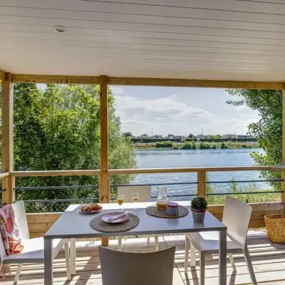 Cottage by the Seine 4p