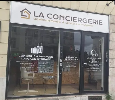 Certificat, récompense, panneau ou autre document affiché dans l'établissement Gare centre Rouen linge et ménages inclus