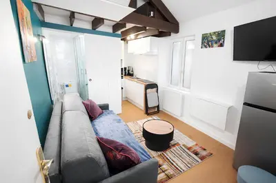 Cuisine ou kitchenette dans l'établissement Studio Gare centre Rouen Ménage et linges inclus