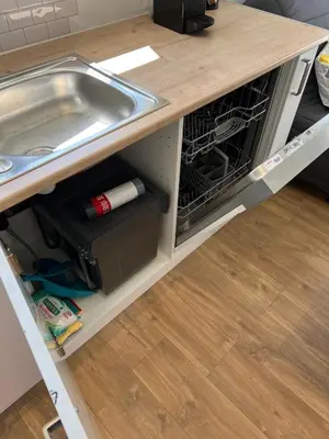 Cuisine ou kitchenette dans l'établissement Nice fully-equipped studio with terrace, Paris 30 min