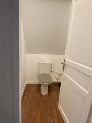 Salle de bains dans l'établissement Sous les toits des Jacobins, 3 chambres, WiFi