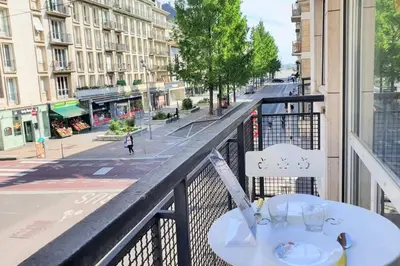 Balcon ou terrasse dans l'établissement Le New Town - Balcon - Hypercentre - Tram