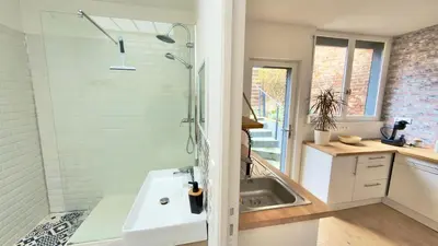 Salle de bains dans l'établissement Le Saint-Honore - T2 Terrasse au Calme