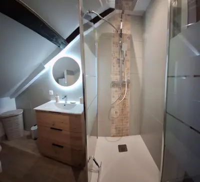 Salle de bains dans l'établissement Studio en hyper center de Rouen