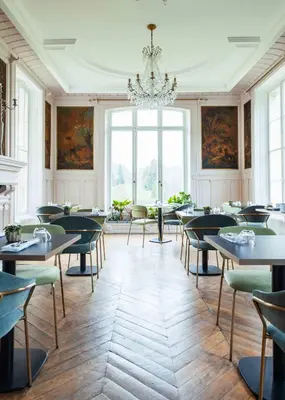 Restaurant ou autre lieu de restauration dans l'établissement Château De La Bûcherie