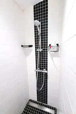 Salle de bains dans l'établissement Escapade Rouennaise Séjour Confortable Rouen